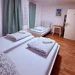 92 Ubytování v soukromí *