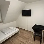 92 Ubytování v soukromí *